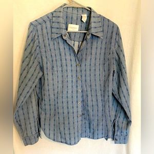 Liz Claiborne lightweight denim Western shirt, snap buttons Petite L